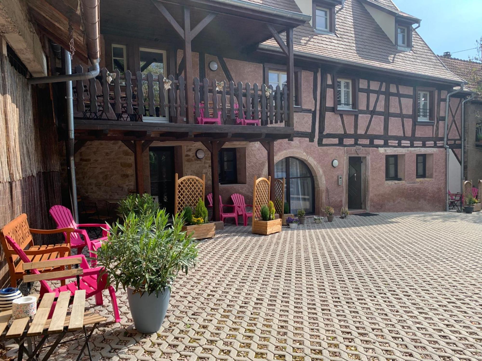 Doux Refuge Avec Terrasse Parking Gratuit Apartment Beblenheim Bagian luar foto